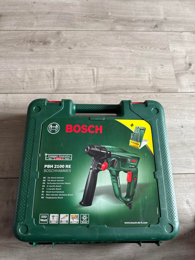 Bosch PBH 2100 RE Boorhamer met boorsetje, 600 watt of meer, Boor- en/of Breekhamer, Ophalen of Verzenden, Zo goed als nieuw