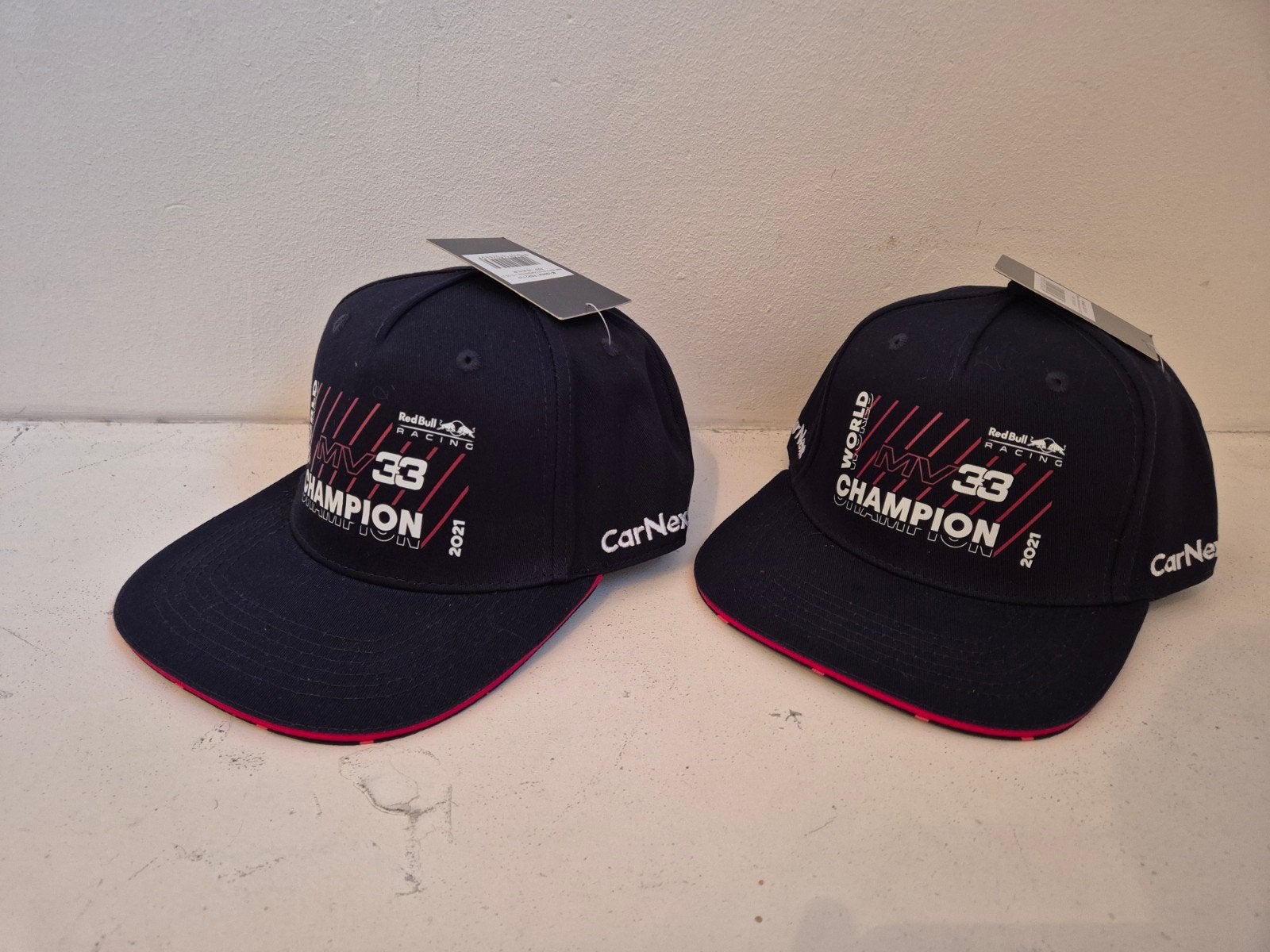 2x max verstappen 2021 world champion abu dhabi cap pet new!, Ophalen, Nieuw, One size fits all, Pet