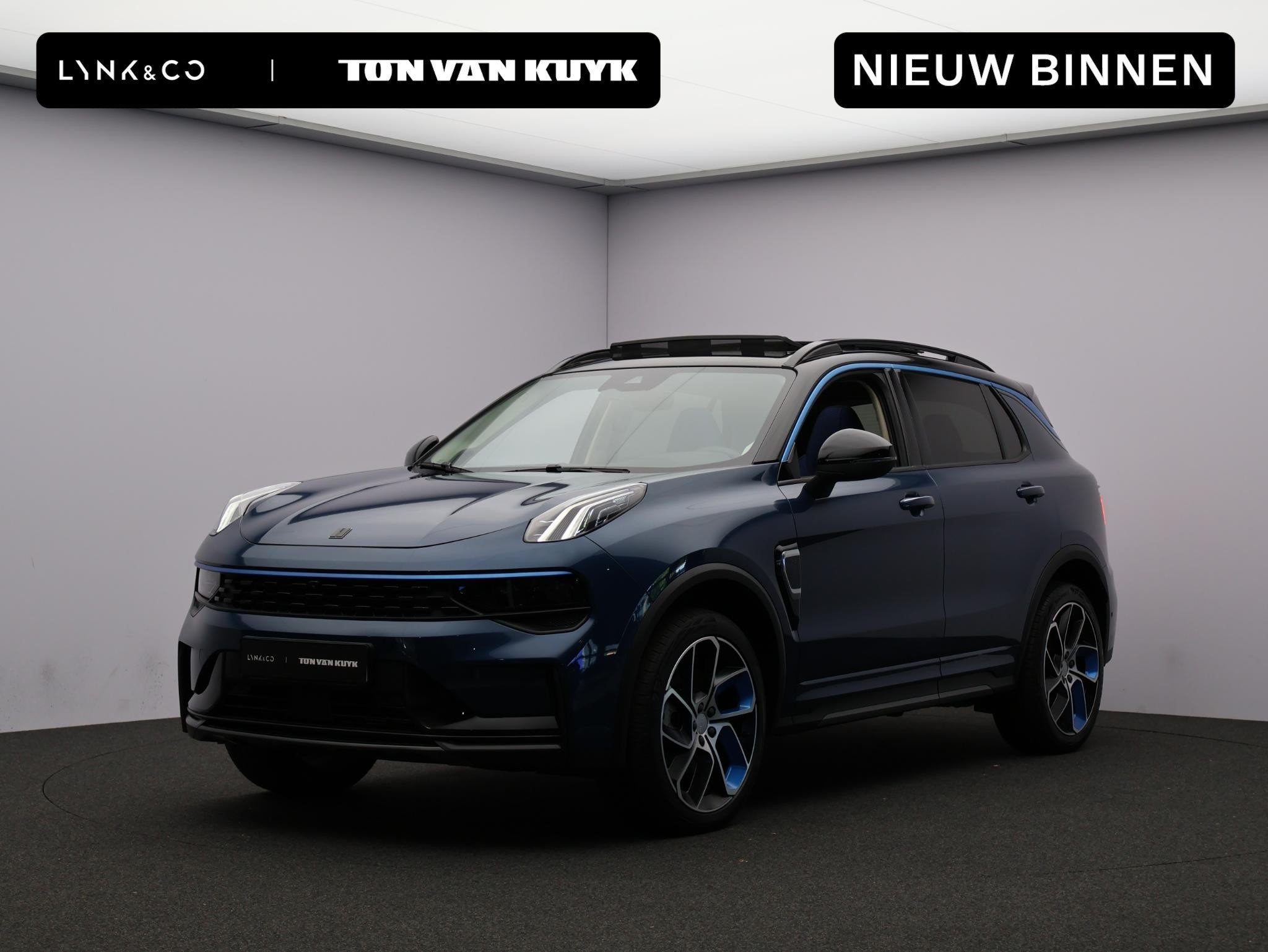 Lynk & Co 01 1.5 / Carplay / Camera / Adaptive Cruise / Pano