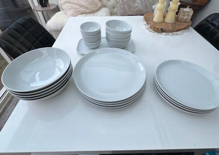 Vivo Villeroy & Boch Group Servies - Wit, 18-delig, Ophalen, Zo goed als nieuw, Effen, Porselein