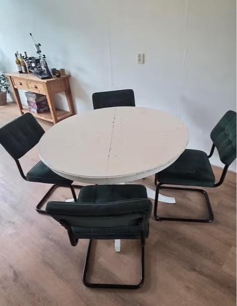 Houten tafel 4-6 personen (uitschuifbaar), Huis en Inrichting, Tafels | Eettafels, Gebruikt, 100 tot 150 cm, 150 tot 200 cm, Vier personen