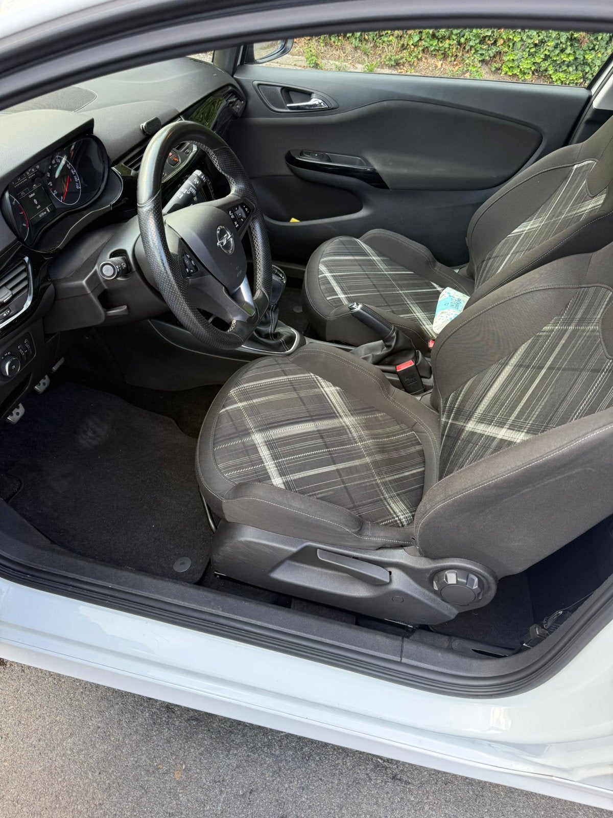 Foto 7 van Opel Corsa 1.2 3D 2018 CarPlay | Cruise Control | Airco