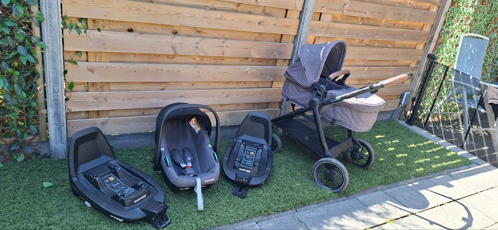 Maxi Cosi + kinderwagen + 2 keer family fix3, Ophalen, Zo goed als nieuw, Combiwagen, Verstelbare duwstang