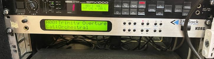 Korg TR-Rack synthesizer, Gebruikt, Korg, Met midi-aansluiting, Overige aantallen