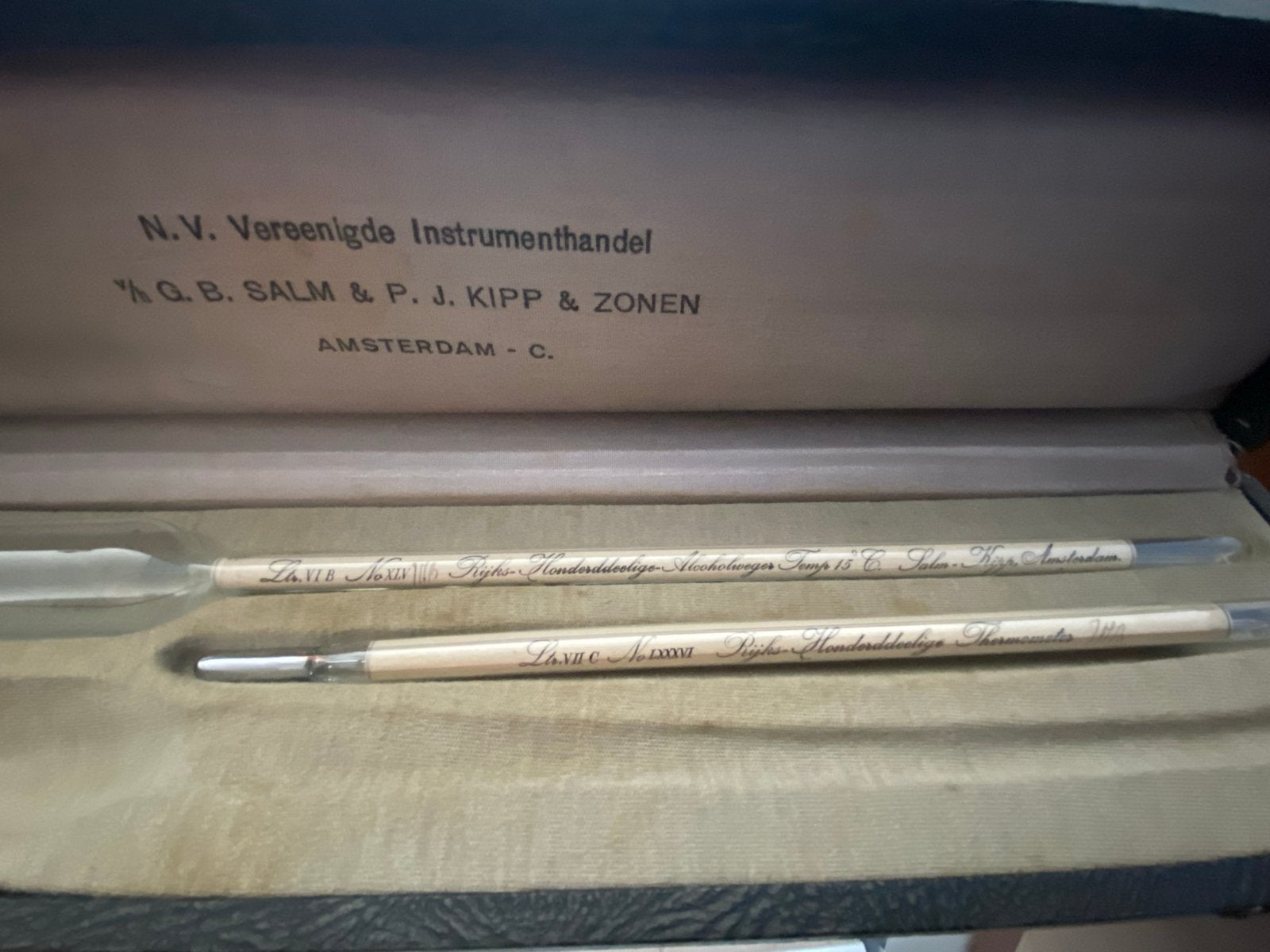 Antieke alcohol meter en thermometer set in kistje, Antiek en Kunst, Ophalen of Verzenden