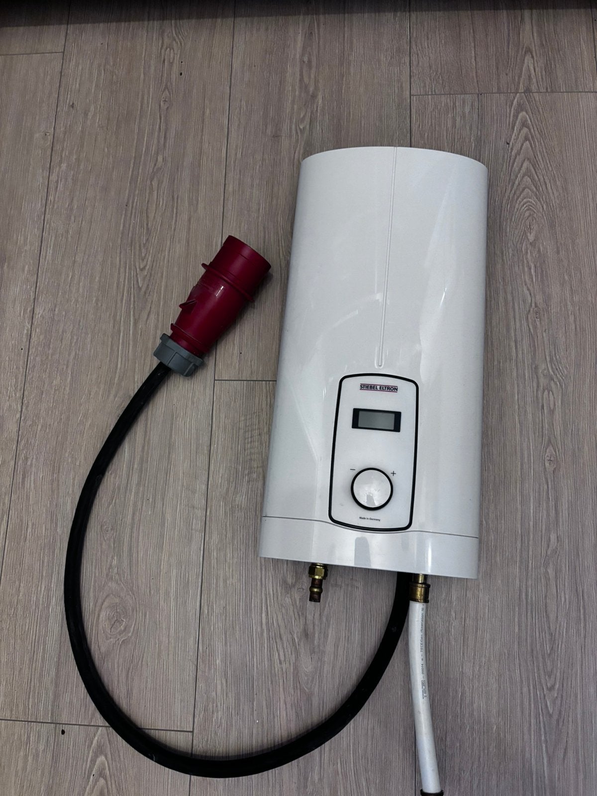 Stiebel eltron DHB-E18 LCD 25A, Doe-het-zelf en Verbouw, Geisers en Boilers, Zo goed als nieuw, Boiler, Minder dan 20 liter, 3 t/m 5 jaar oud