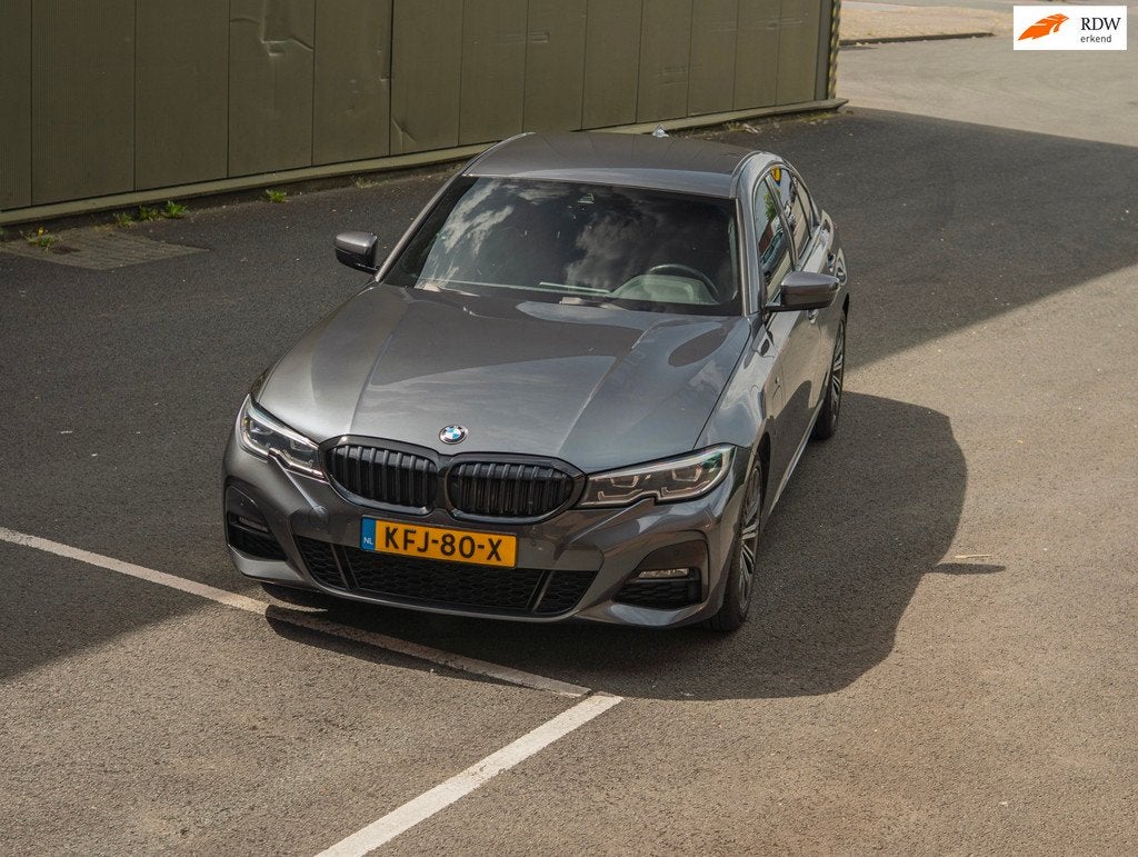 BMW 3-serie 330e M Sport High Executive / Alcantara / 1E EIG, Auto's, BMW, Bedrijf, Te koop, 3-Serie, ABS, Achteruitrijcamera