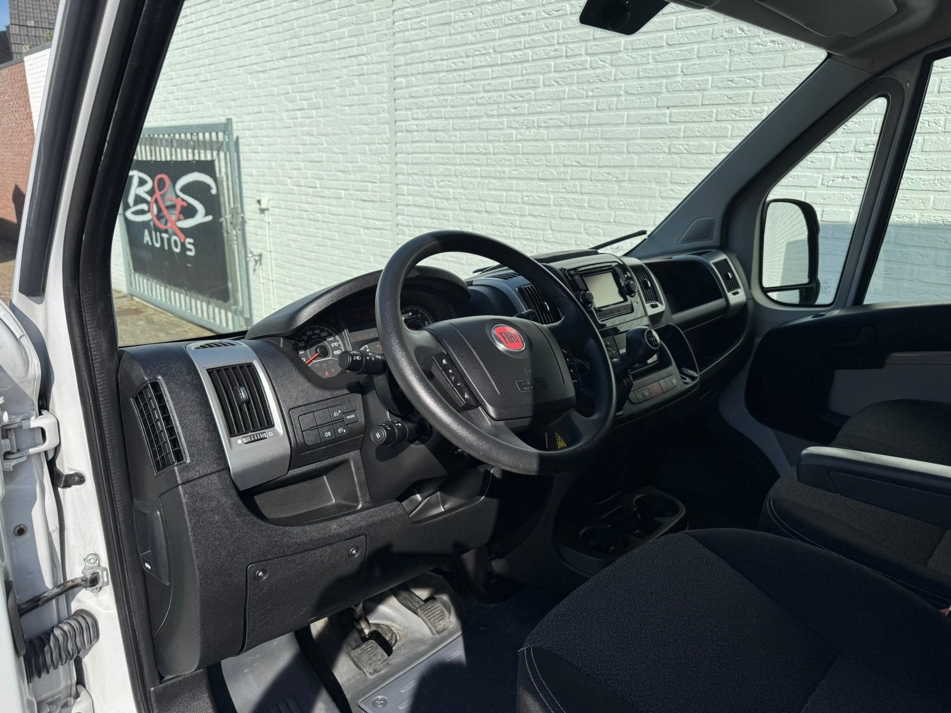 Fiat Ducato 33 2.3 MultiJet L2H2 Clima Navi Cruise Camera La, Auto's, Voorwielaandrijving, Euro 5, Gebruikt, Onderhoudsboekje