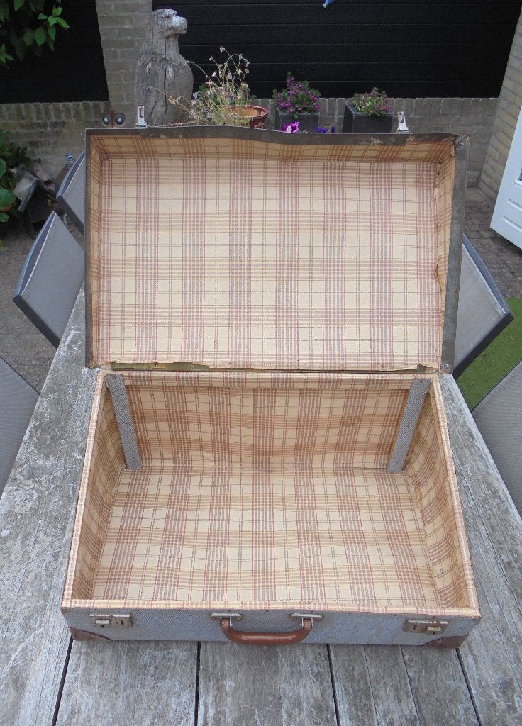 Stevige geruite retro koffer met hoekverstevigingen ca 1962., Antiek en Kunst, Ophalen of Verzenden