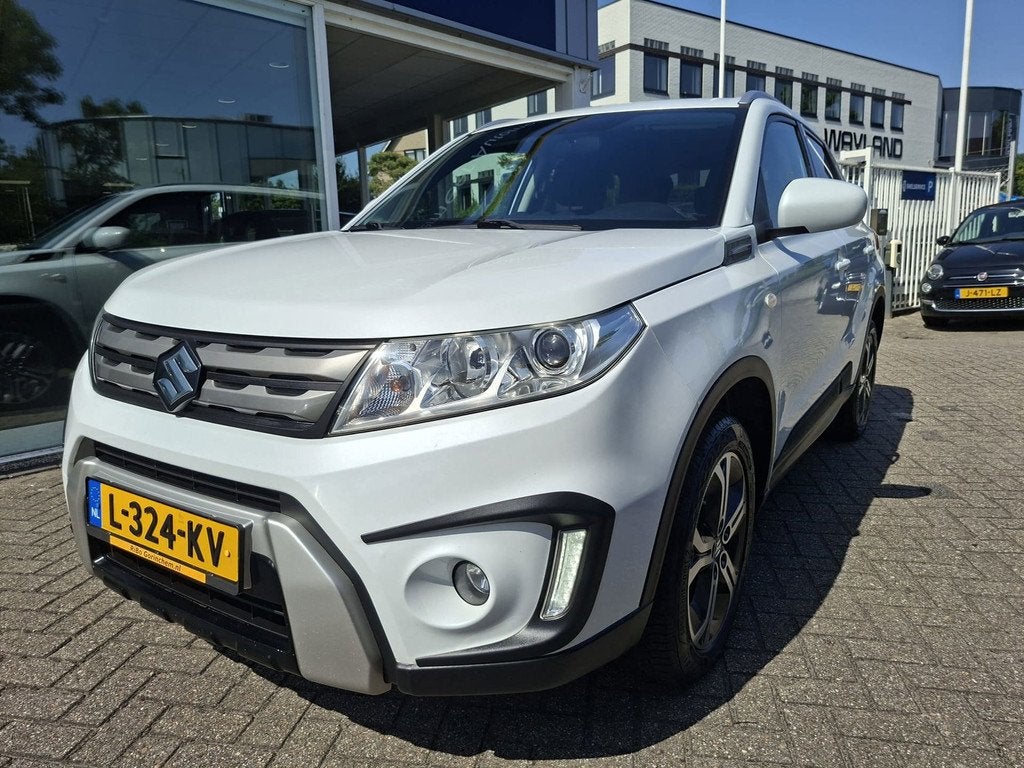Suzuki Vitara 1.6 Comfort navigatie / camera /, Auto's, Suzuki, Bedrijf, Te koop, Vitara, ABS, Achteruitrijcamera, Airbags, Airconditioning