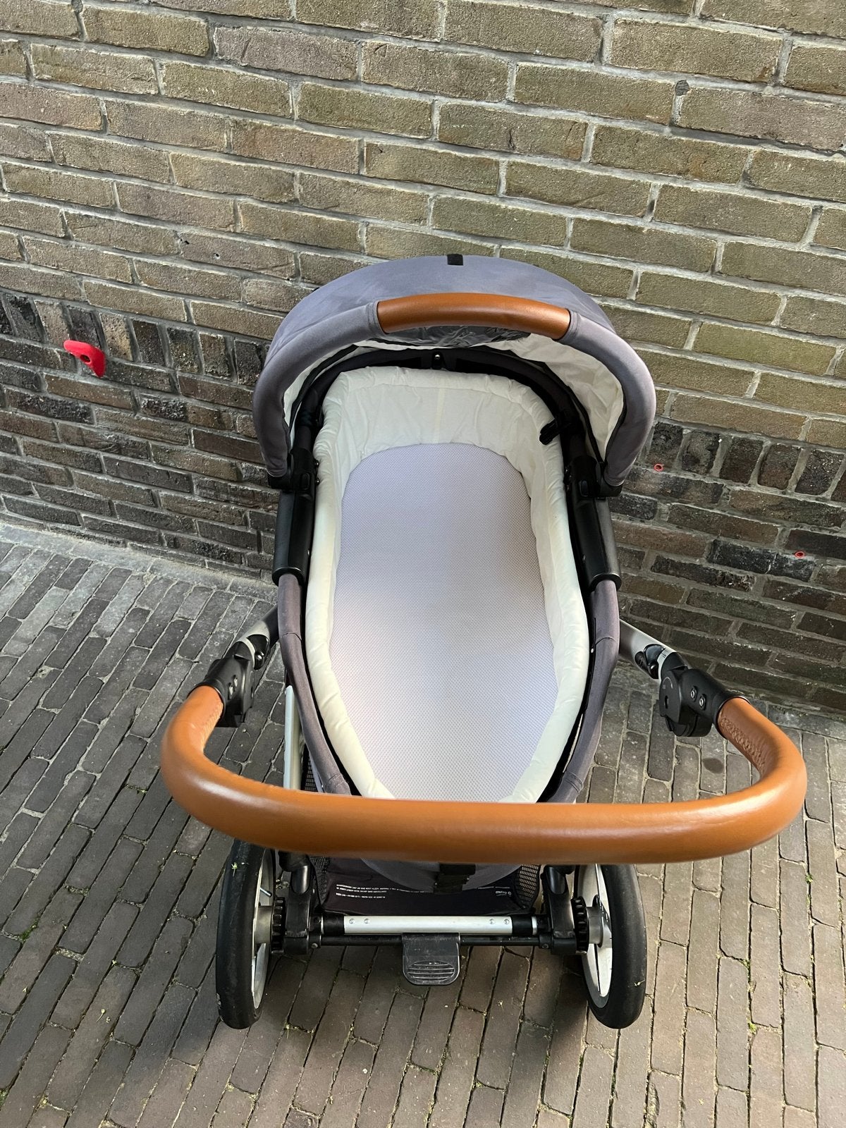 Mutsy Evo kinderwagen met reiswieg en zitje, Ophalen, Gebruikt, Luchtbanden, Combiwagen