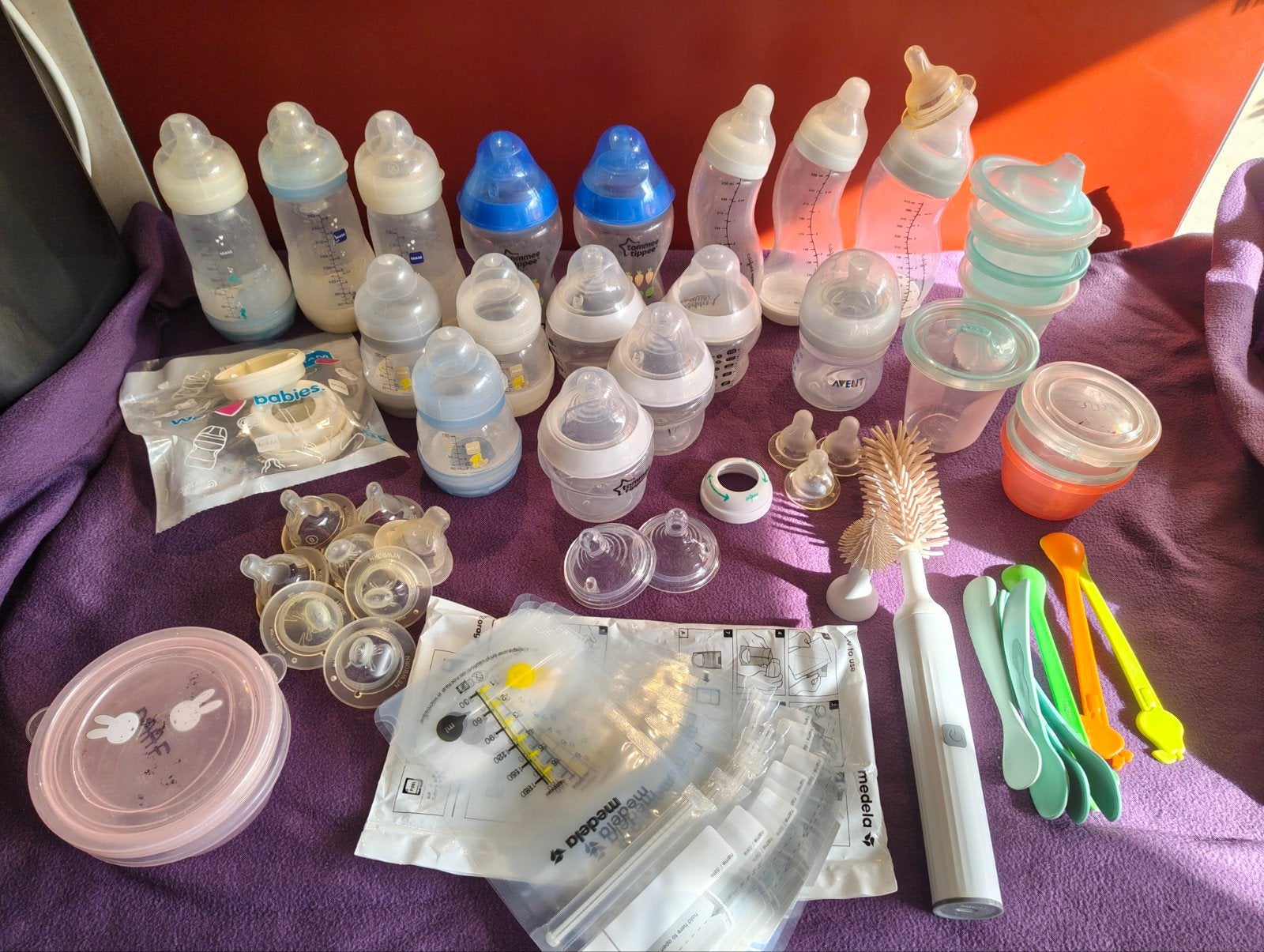 Grote set babyflessen, spenen, kolfzakjes en toebehoren, Kinderen en Baby's, Babyvoeding en Toebehoren, Ophalen, Gebruikt, Overige typen