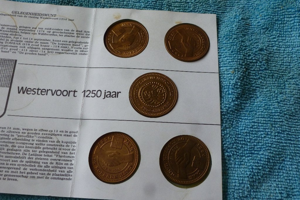 Viering 1250 jaar Westervoort 5x penning Tombak_koperen hand, Ophalen of Verzenden, Overige materialen, Nederland