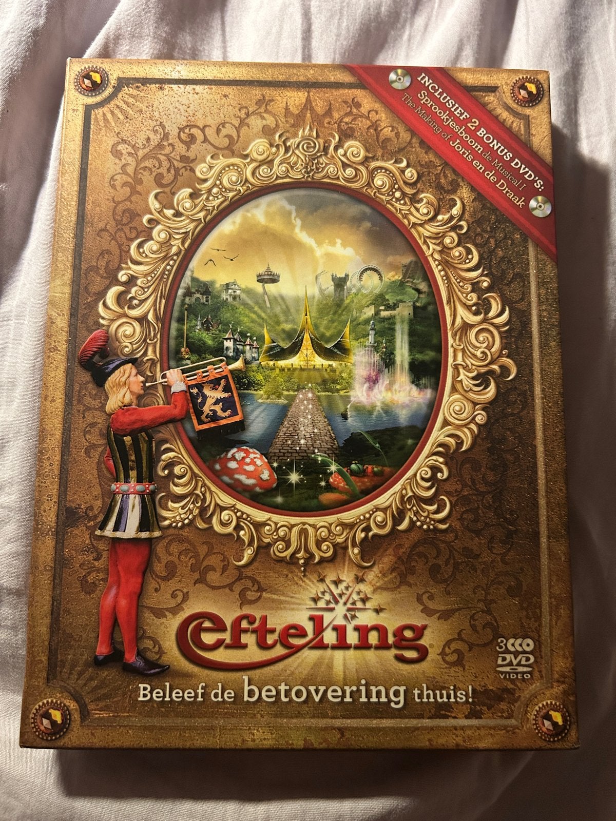 Efteling DVD Collectie: Beleef de betovering thuis! (3 DVD's, Cd's en Dvd's, Bonusmateriaal, Verzamelbox, Alle leeftijden, Zo goed als nieuw