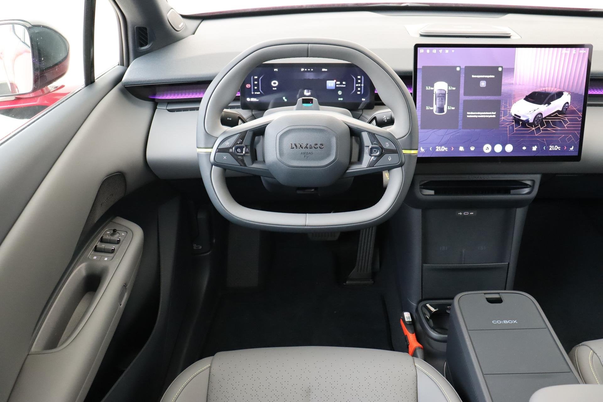 Lynk & Co 02 MORE 66 kWh -PANO.DAK|HARMAN/KARDON|360°CAM|EL, Auto's, Automaat, 12 maanden, Achterwielaandrijving, 1795 kg