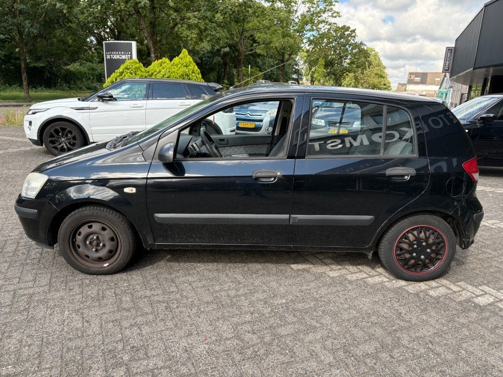 Hyundai GETZ 1.1I GL YOUNG / APK 01-2027 / EXPORT / 5 DEURS, Auto's, Hyundai, Voorwielaandrijving, 31 €/maand, 4 cilinders, Zwart