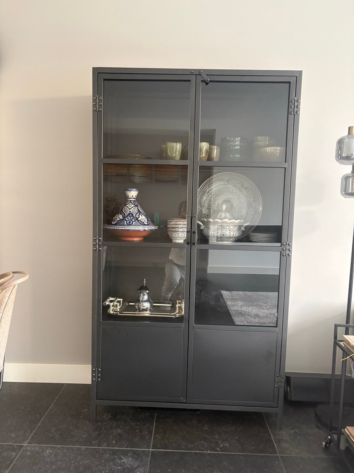 Industriële vitrinekast met glazen deuren - 100x40x180 cm, Ophalen, Zo goed als nieuw