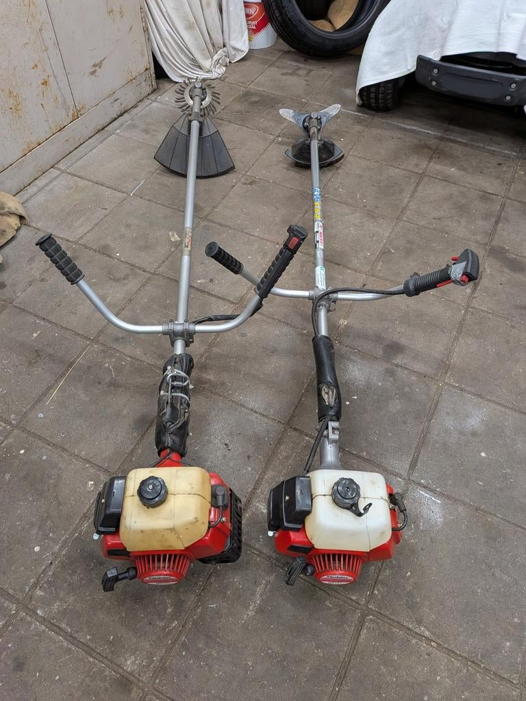 Bosmaaiers 2 stuks, Tuin en Terras, Bosmaaiers, Ophalen of Verzenden, Elektrisch