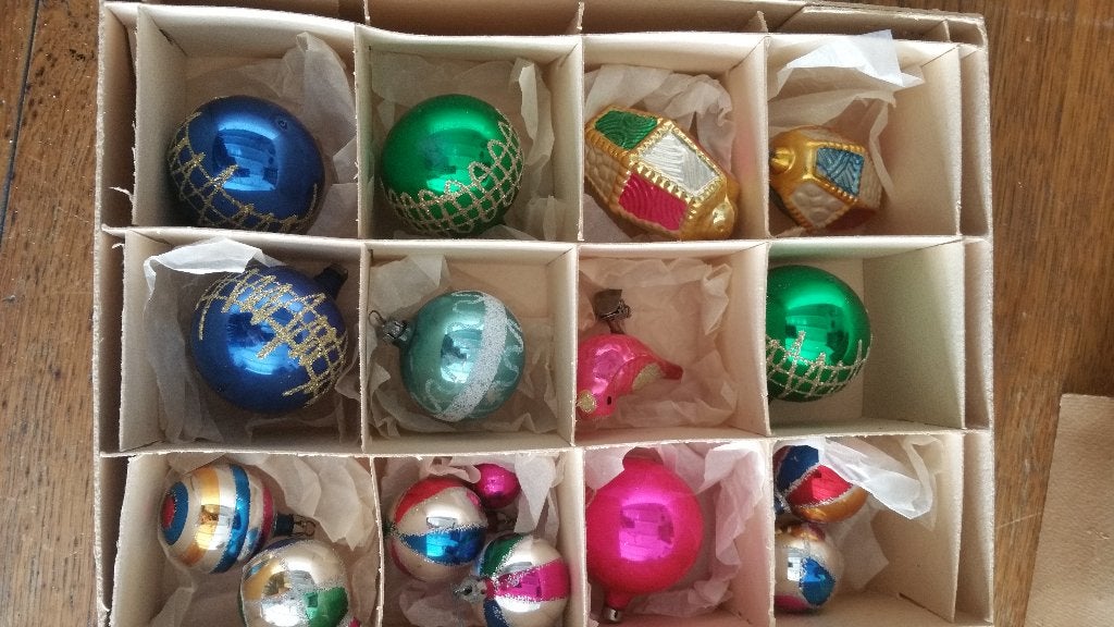 doos NR 18 antieke-oude kerstballen , alles glas, Ophalen of Verzenden, Gebruikt