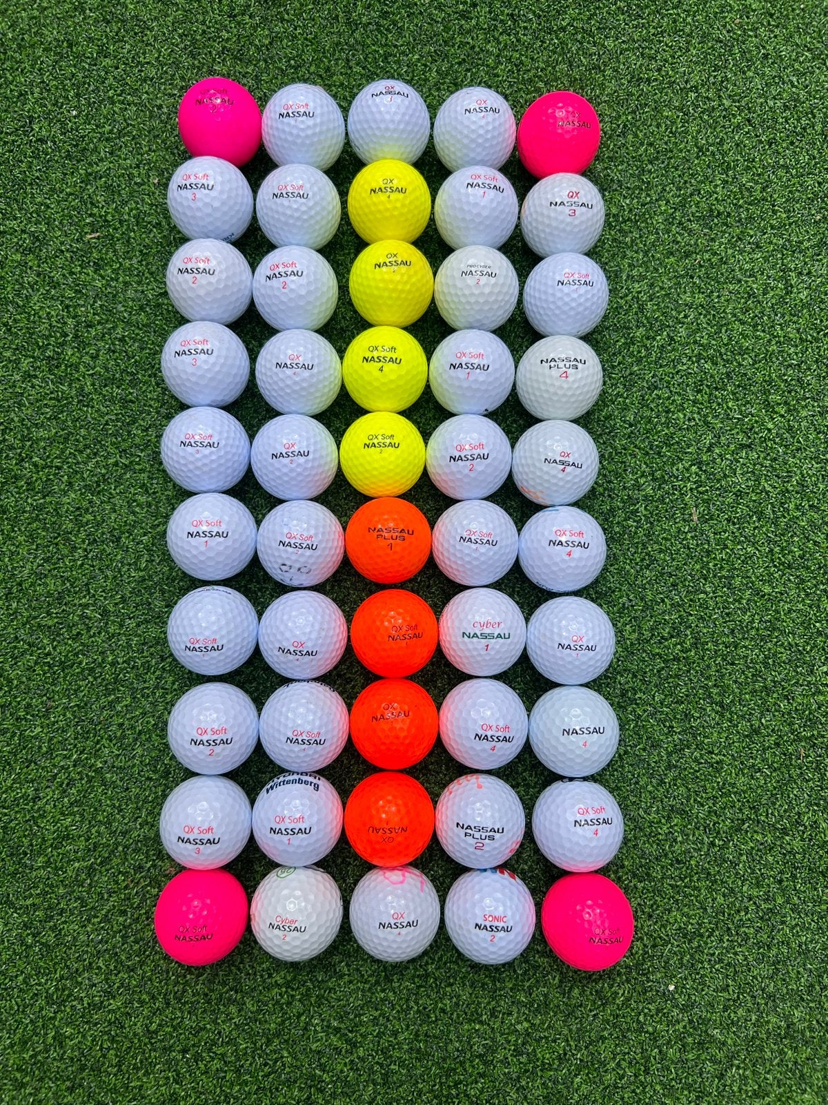 50 Nassau golfballen - Gereinigd en gecontroleerd, Ophalen of Verzenden, Zo goed als nieuw, Bal(len), Overige merken