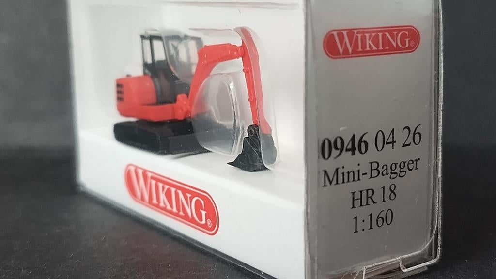 Schaeff HR 18 mini bagger rood 1;160 N spoor Wiking Pol, Auto, Ophalen of Verzenden, Wiking@wiking.de, Unter den Eichen 8 Berlin Germany