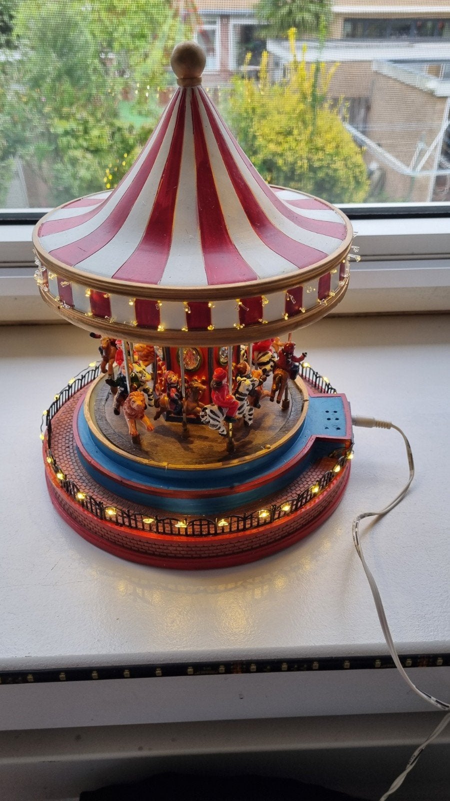 kerst carrousel, Diversen, Ophalen