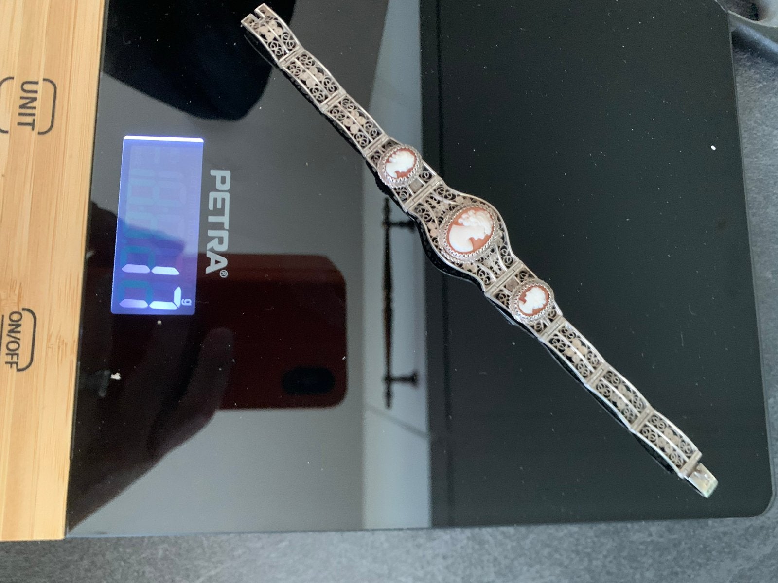 Antieke Zilveren Armband met Cameeën, Sieraden, Tassen en Uiterlijk, Antieke sieraden, Ophalen of Verzenden, Zilver, Armband, Met edelsteen