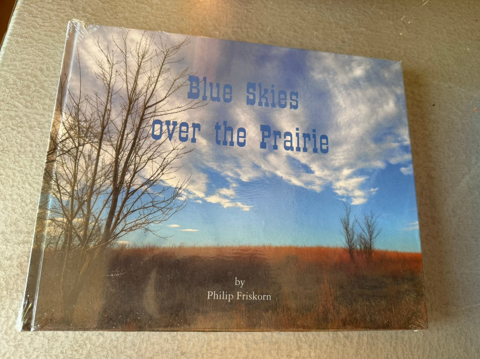 Blue skies over the prairie Philip Friskorn, Ophalen of Verzenden, Nieuw, Vogels