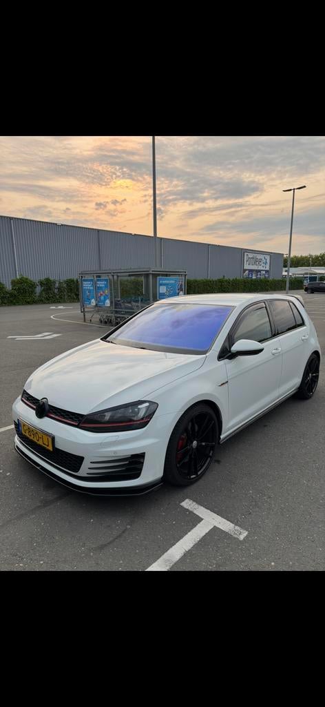 Volkswagen Golf 2.0 GTI 162KW 5D DSG 2015 Wit, Auto's, 4 cilinders, 1984 cc, 690 kg, 16 km/l