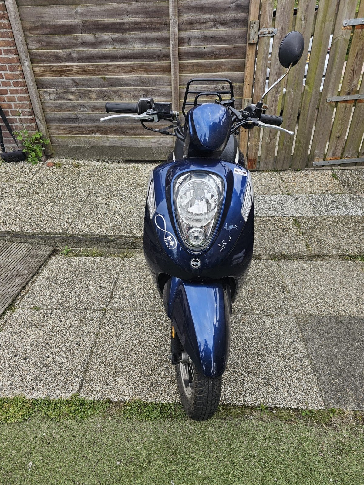 Sym Mio scooter snor uit 2018 met 8000 km!, Ophalen, Gebruikt, Benzine, Mio