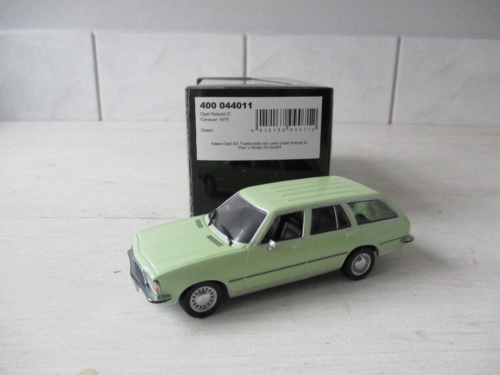 Minichamps Opel Rekord D Caravan 1975 Green Schaal 1:43, Ophalen of Verzenden, Nieuw, Auto, MiniChamps
