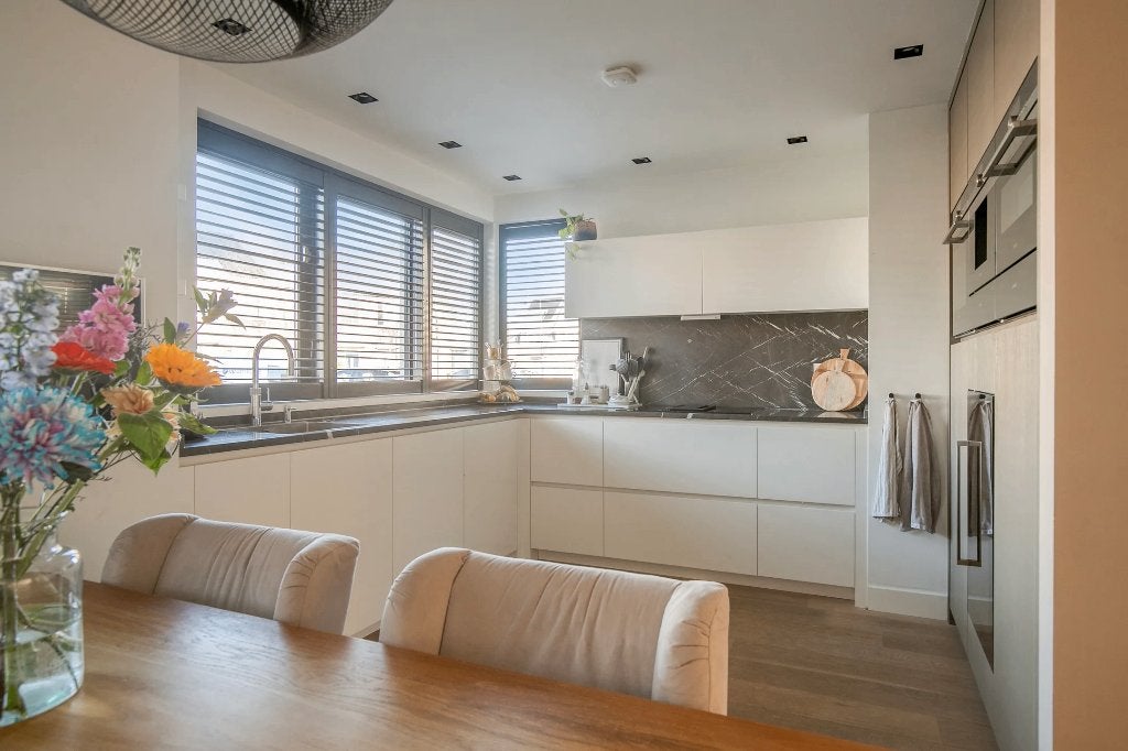 Luxe complete keuken met Siemens inbouwapparatuur, Huis en Inrichting, Keuken | Complete keukens, Ophalen, Gebruikt, U-keuken