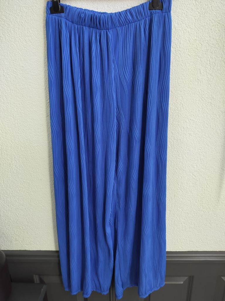 Aparte broek Made in Italy - Zo goed als nieuw, Kleding | Dames, Broeken en Pantalons, Ophalen of Verzenden