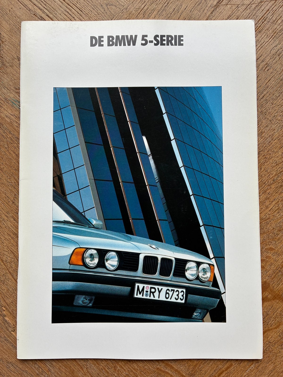 BMW 5-serie E34 brochure 1/90, Boeken, Verzenden, Zo goed als nieuw, BMW