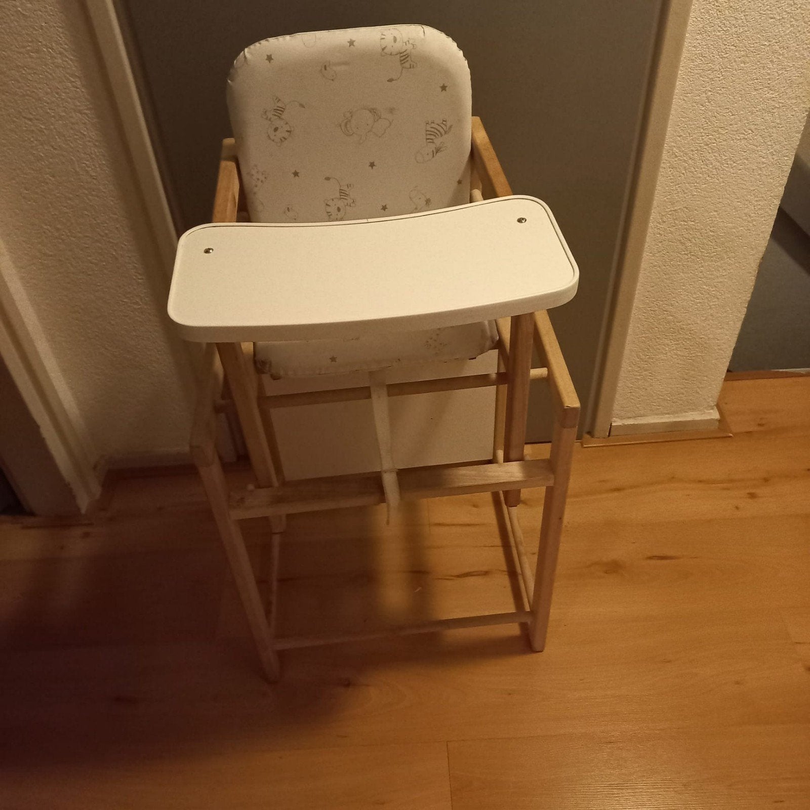 Handige kinderstoel met afneembaar tafeltje, Ophalen, Gebruikt, Overige typen, Afneembaar eetblad