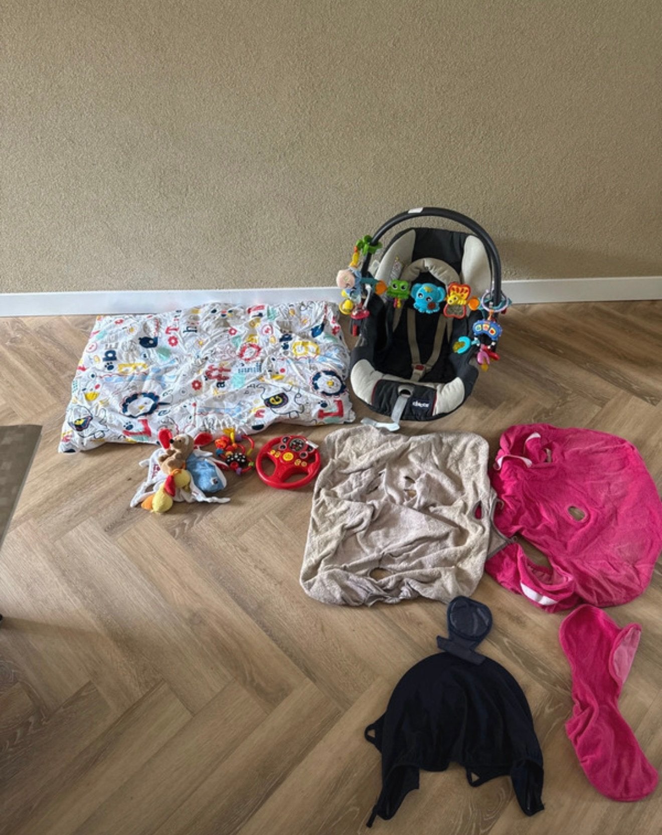 Chicco autostoel met accessoires, Kinderen en Baby's, Autostoeltjes, Ophalen of Verzenden, Zo goed als nieuw