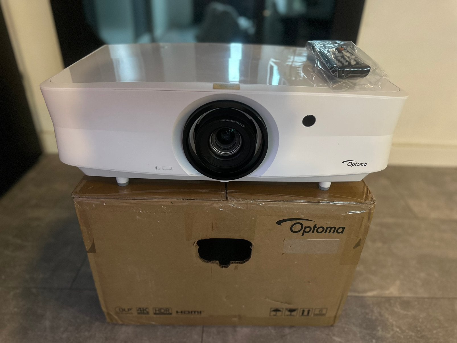 Optoma UHZ65LV Laser|UHD 4K HDR|5000Ansi, Ophalen of Verzenden, Zo goed als nieuw, Overige technologieën, Ultra HD (4K)