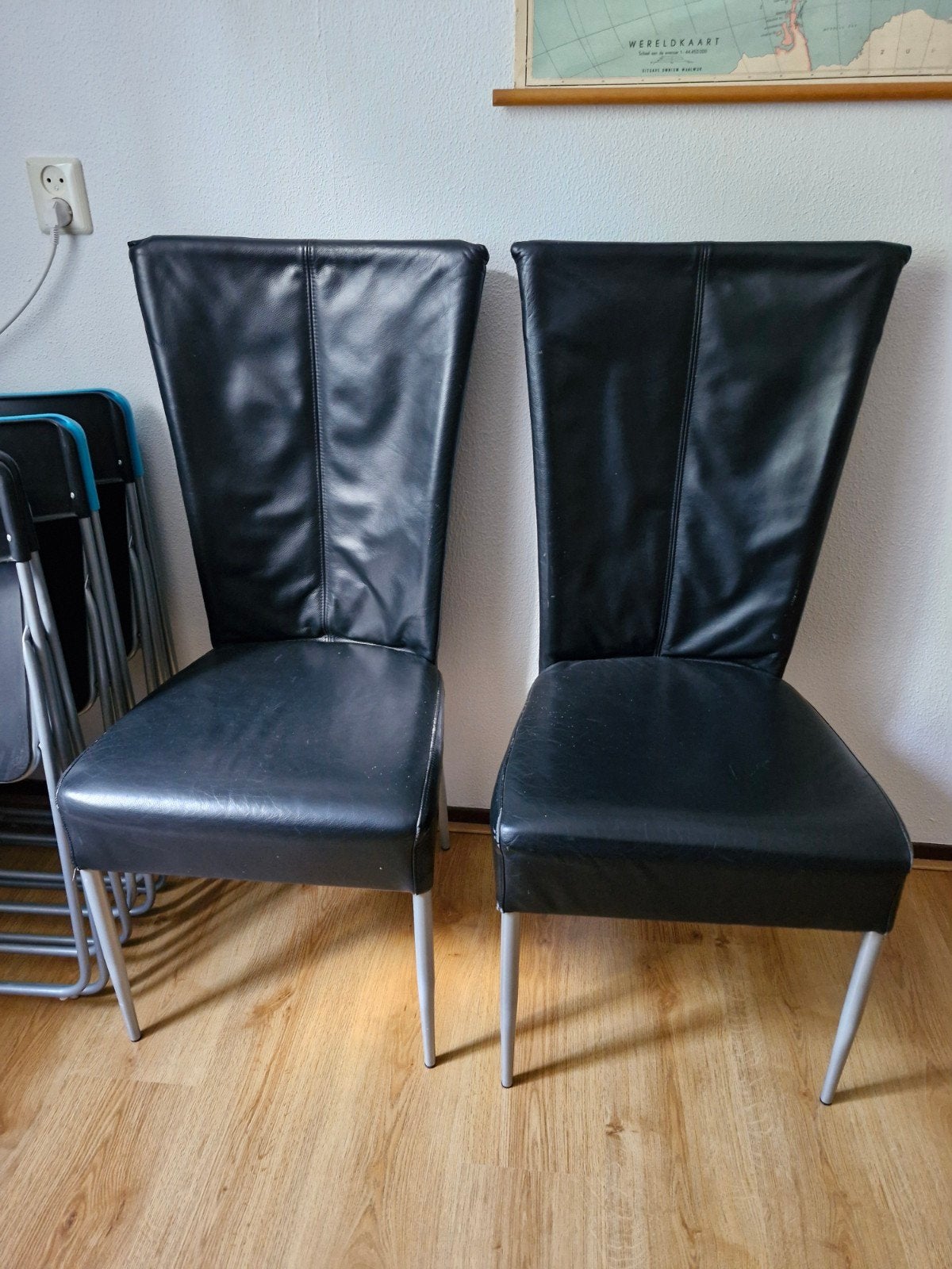 2 zwart leren stoelen, Ophalen, Twee, Zwart, Leer