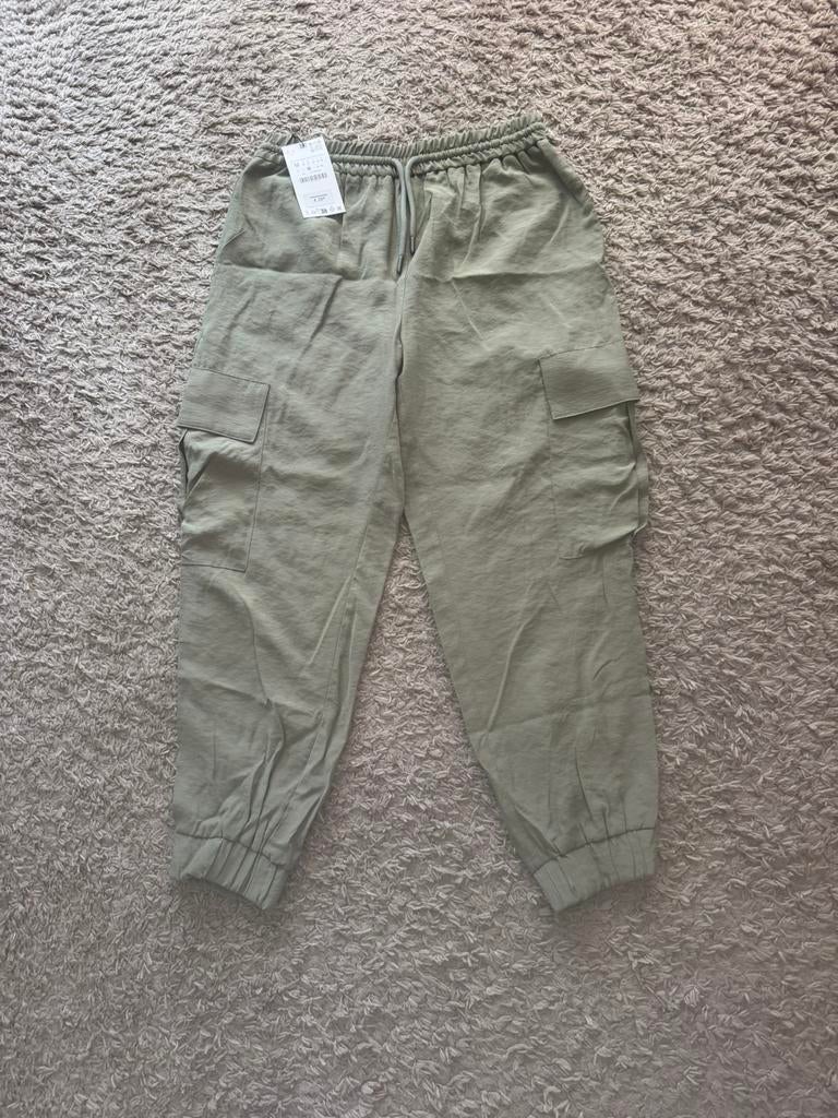 Broek zara nieuw m, Maat 38/40 (M), Nieuw, Ophalen of Verzenden, Lang