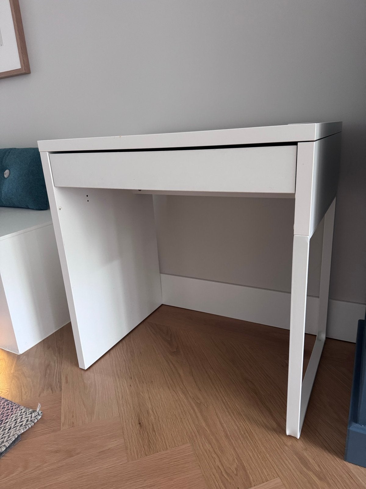 IKEA Micke Bureau Wit 73x50 cm met Lade en Kabelgoot, Ophalen, Gebruikt, IKEA, Computerbureau
