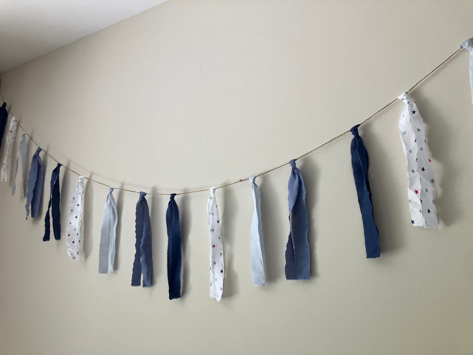 Slinger van stof, jongenskamer, boy, verjaardag, blauw, Ophalen of Verzenden, Zo goed als nieuw, Versiering, Verjaardag