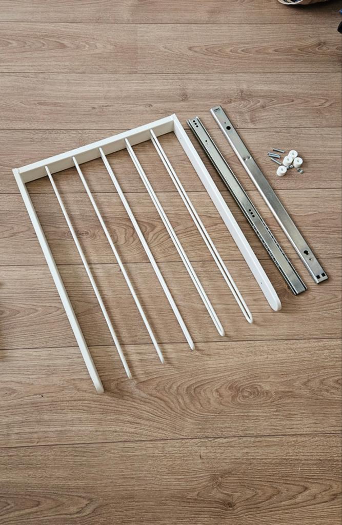 2 stuks Komplement uitrekbare broekhangers 50X58, Ophalen, 50 tot 100 cm, Zo goed als nieuw, Minder dan 100 cm