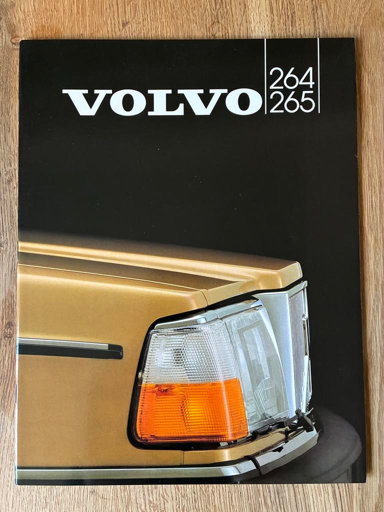 1982 Volvo 264 265 brochure, Ophalen of Verzenden, Zo goed als nieuw, Volvo