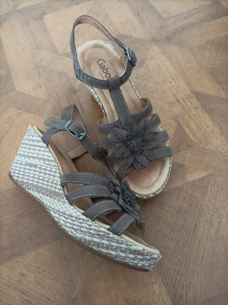 Gabor leren sandalen sleehak 5,5, Kleding | Dames, Schoenen, Bruin, Gabor, Zo goed als nieuw, Sandalen of Muiltjes
