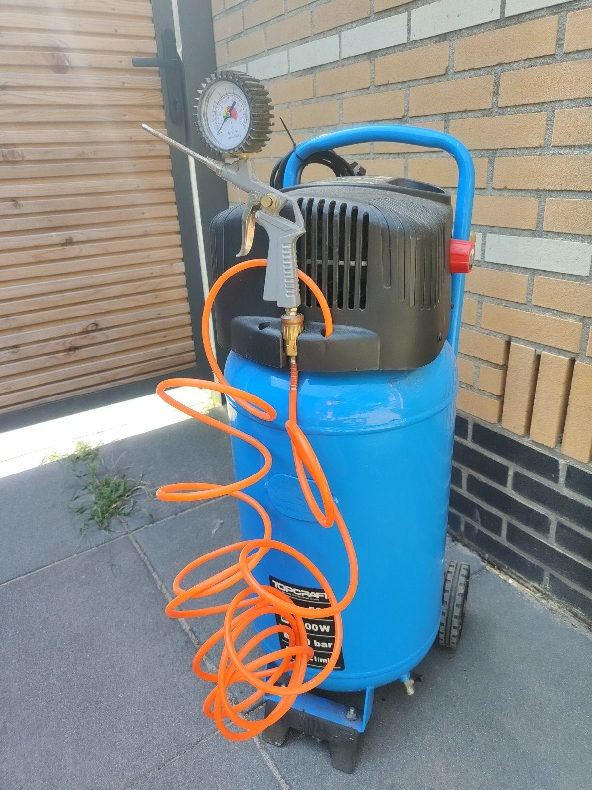 Topcraft Compressor TCO-1500/2014NL XYZ300NL, Doe-het-zelf en Verbouw, Compressors, 25 tot 100 liter, Ophalen, 200 tot 400 liter/min