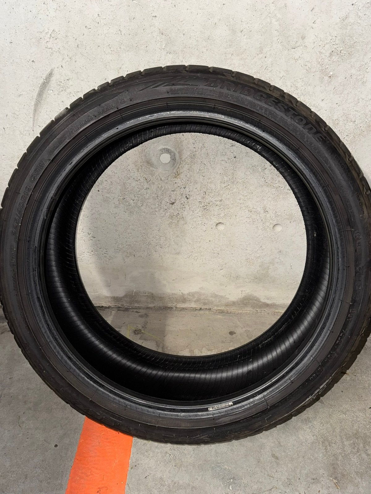 3 goede zomerbanden 225/40 R19 Bridgestone, Band(en), Personenwagen, Ophalen, 19 inch