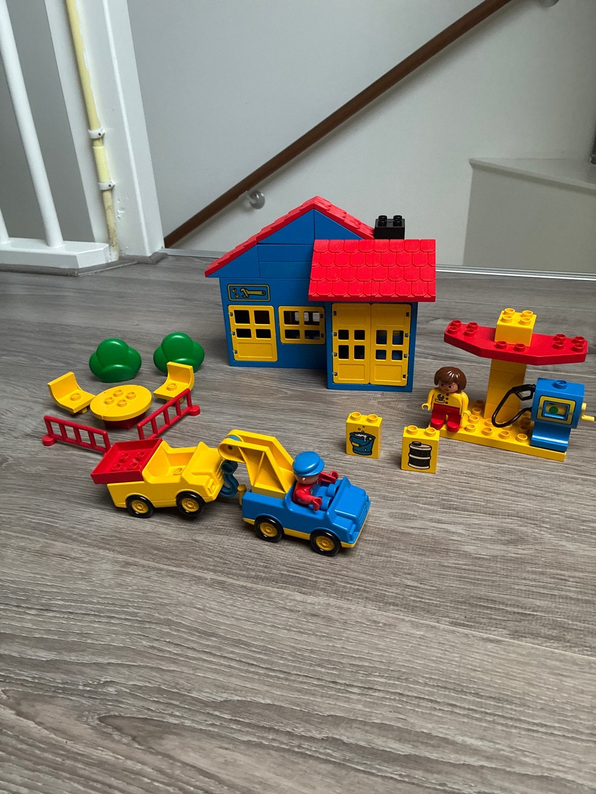 Lego Duplo Auto Garage Benzine Pomp - Zo goed als nieuw, Ophalen of Verzenden, Zo goed als nieuw, Compleet, Duplo