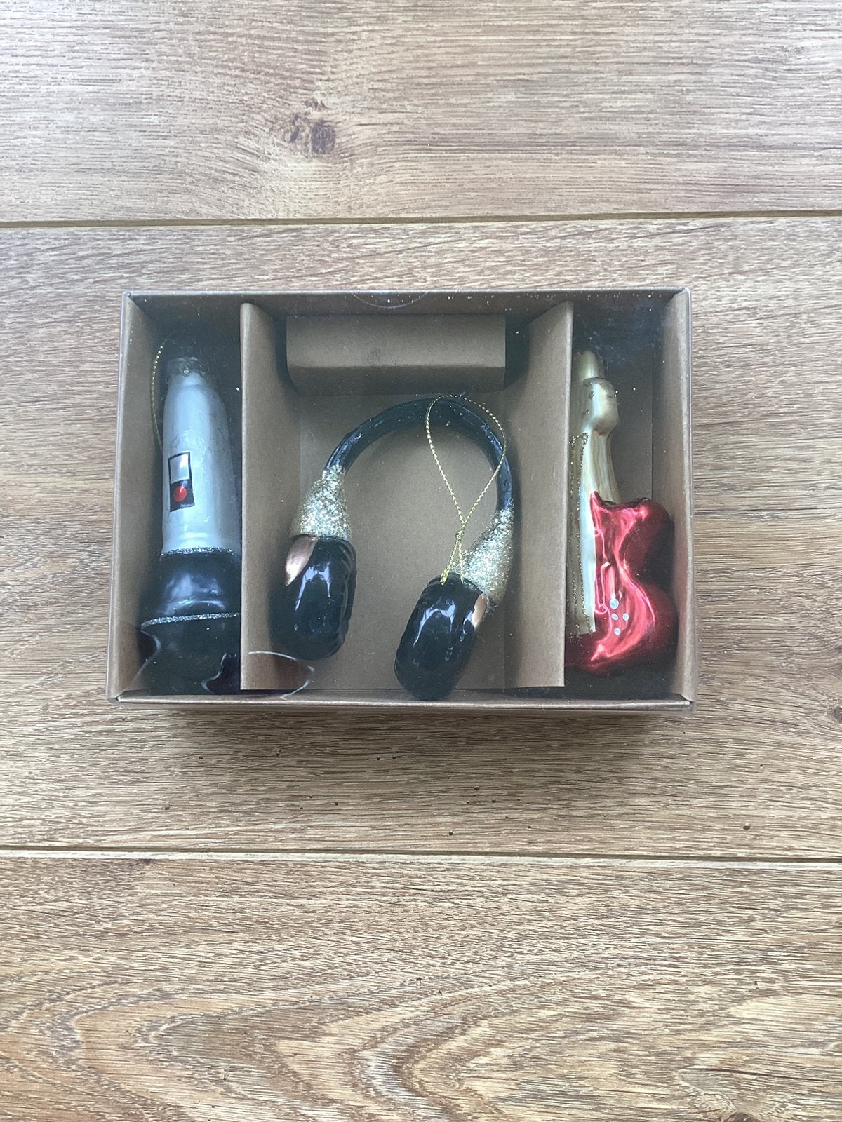Glazen kersthangers Microfoon, Koptelefoon en Gitaar Rood, Diversen, Kerst, Ophalen of Verzenden, Nieuw