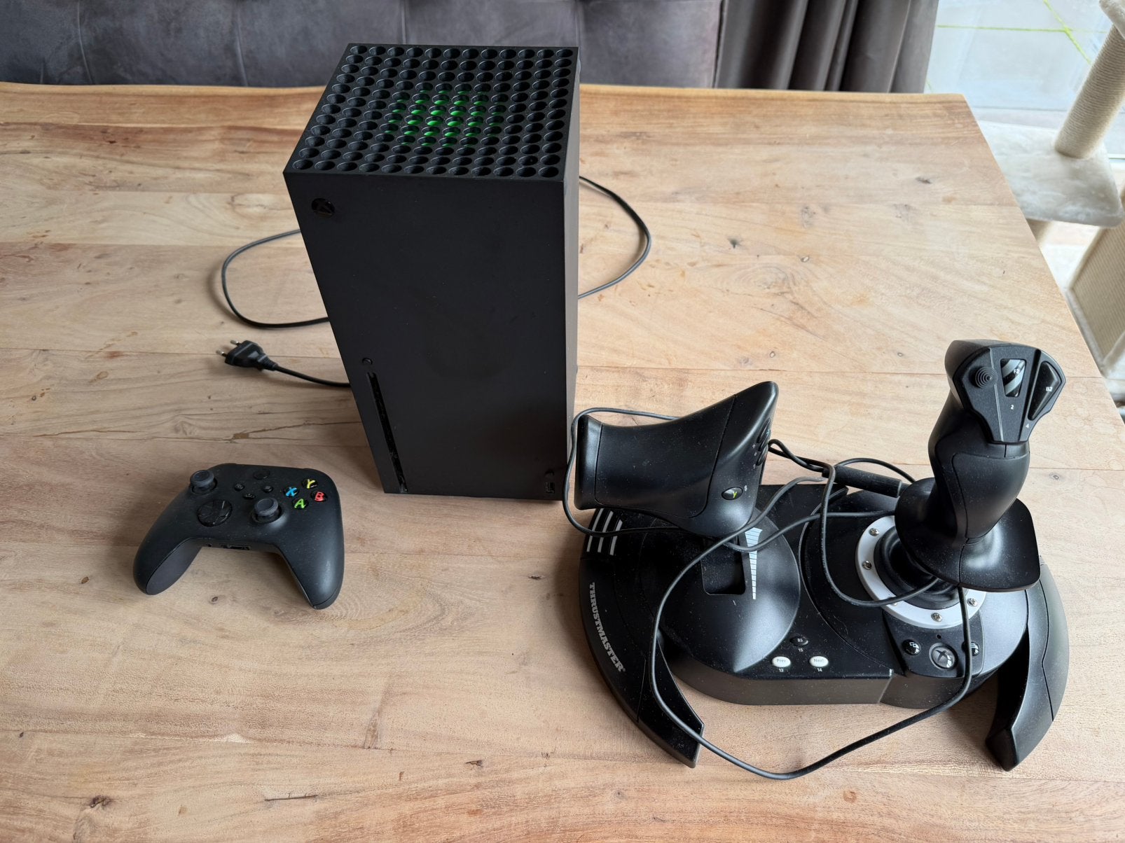 Xbox Series X 1 TB met Thrustmaster HOTAS, Spelcomputers en Games, Spelcomputers | Xbox 360, Ophalen, Zo goed als nieuw, 250 GB