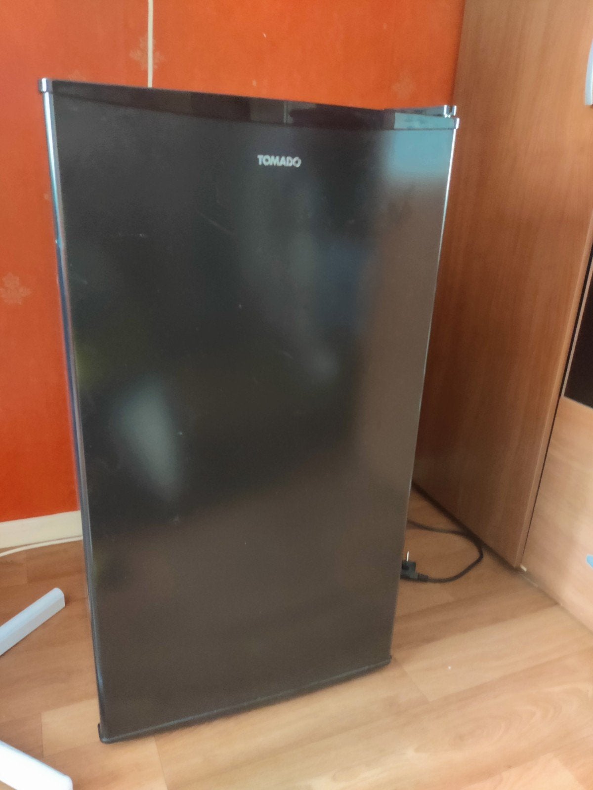 Tomado mini koelkast - Compact en efficiënt, 85 tot 120 cm, Zonder vriesvak, 75 tot 100 liter, Ophalen of Verzenden